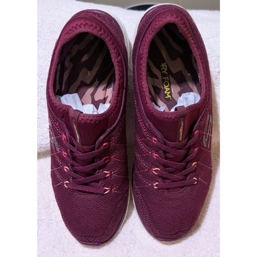 Skechers Galaxies Witty Talk Burgundy Slip On Memory Foam Sneakers 8.5